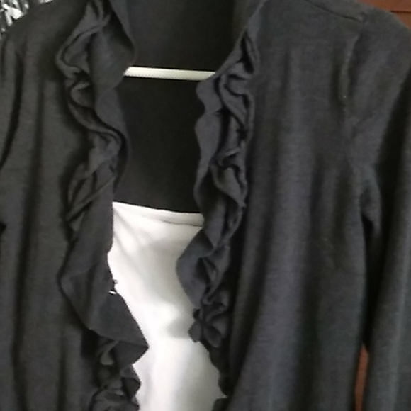 Sweater - Picture 4 of 4